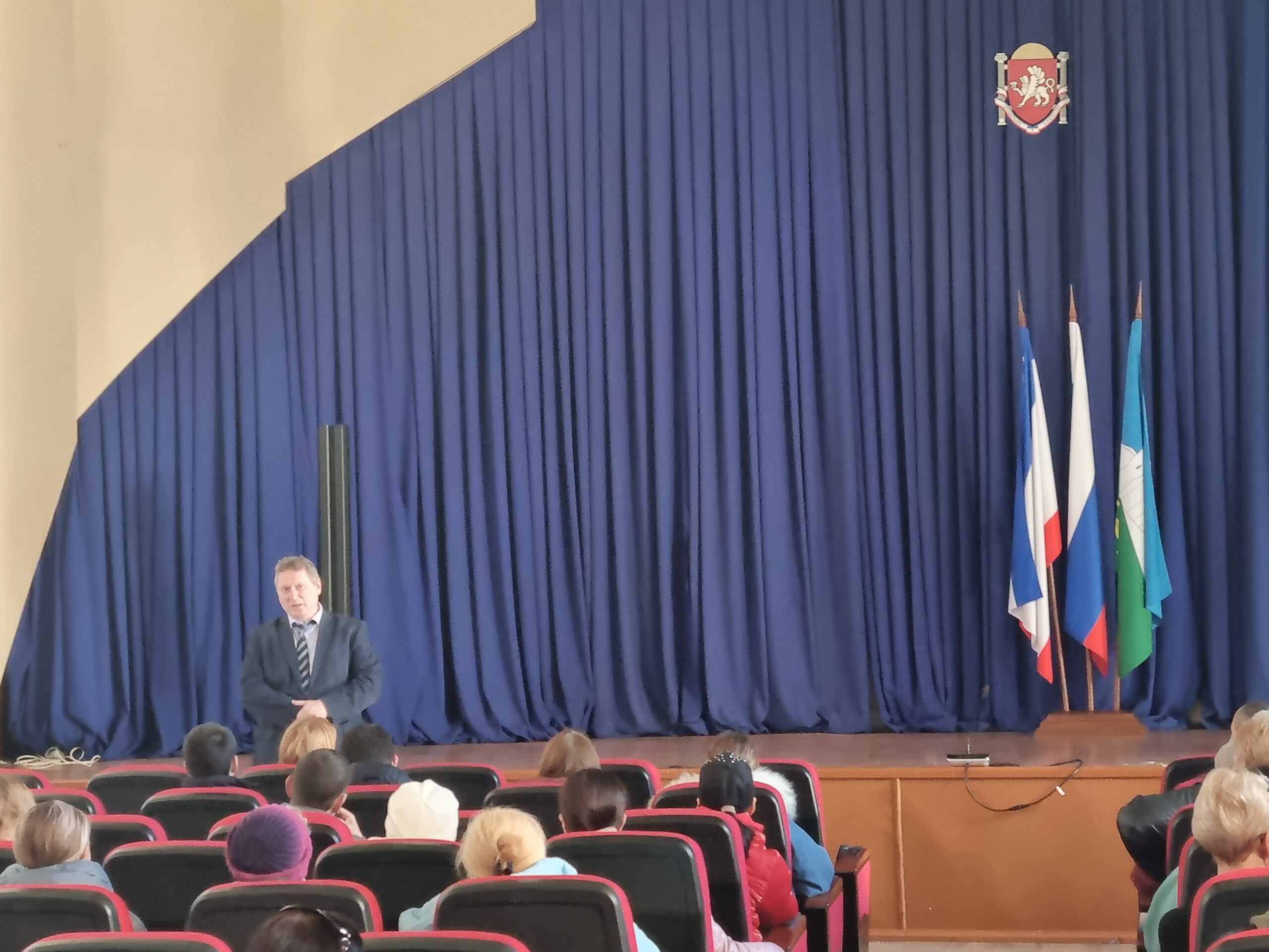 Межрайонная ИФНС №5 по Республике Крым провела встречу с налогоплательщиками Белогорского района по вопросам применения ККТ и внедрения ЕНС